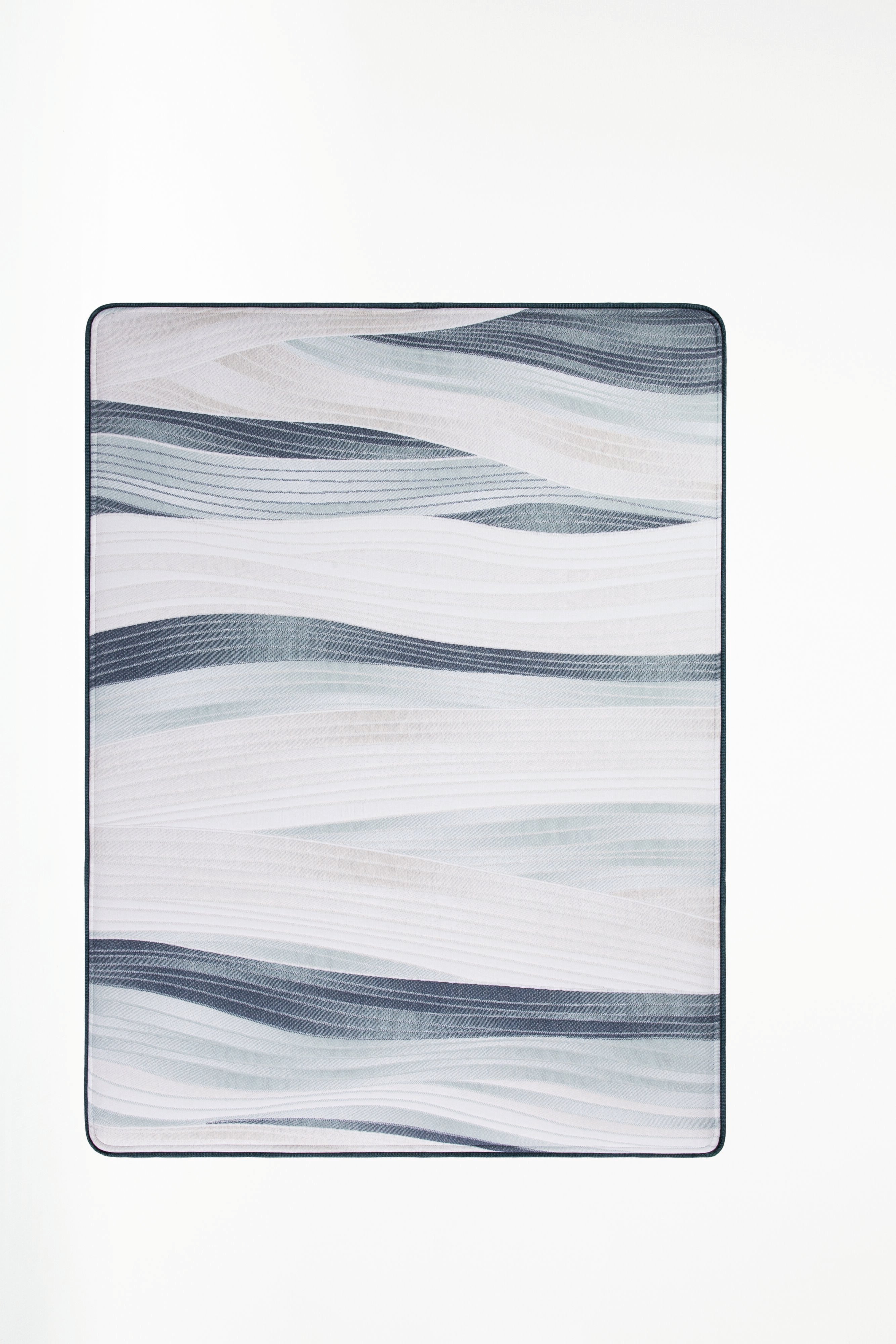Beautyrest Harmony Lux Lagoon Landing Hybrid ONE OFF
